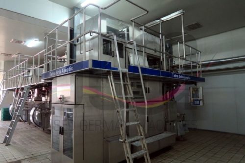 One Tetra Pak TBA19 125ml Slim filling machine, very good used condition 3