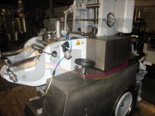 Butter-Forming-and-Wrapping-Maschine